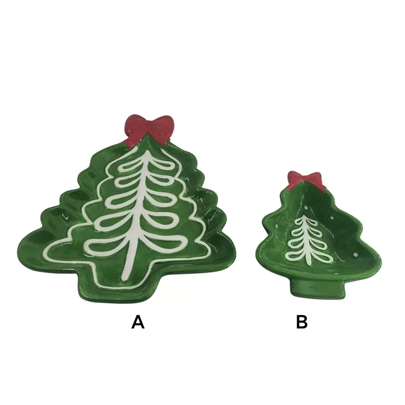 ক্রিসমাস ট্রি প্লেট হাতে আঁকা ছুটির উপহার