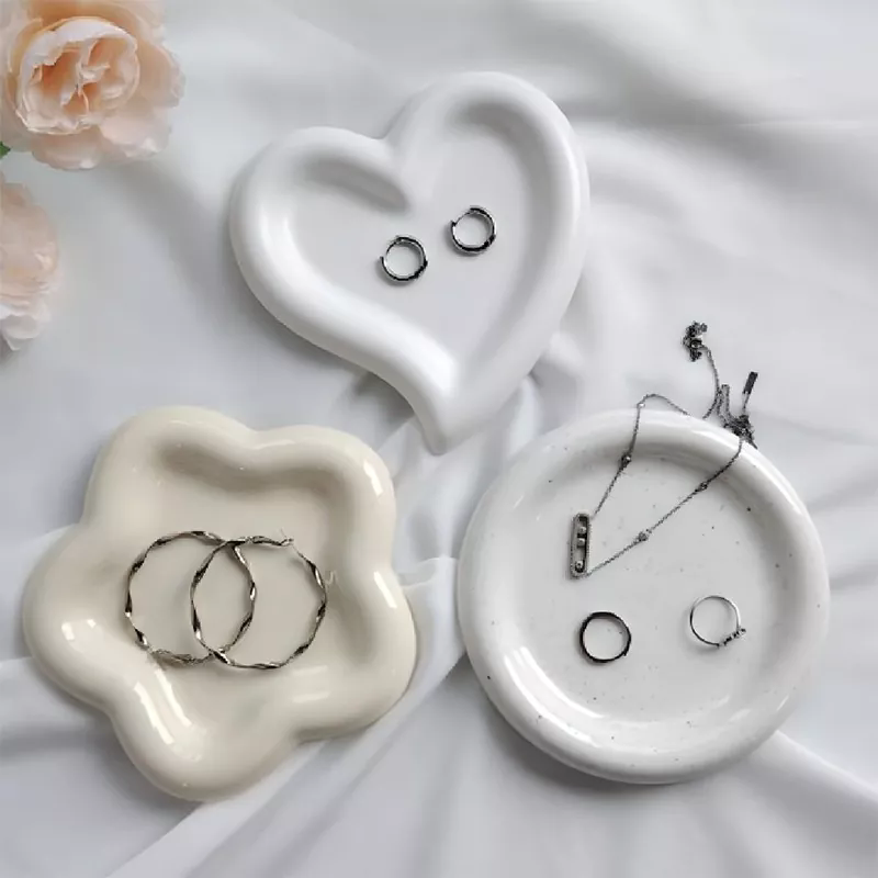 Ceramic Special-Shaped Jewelry Tray